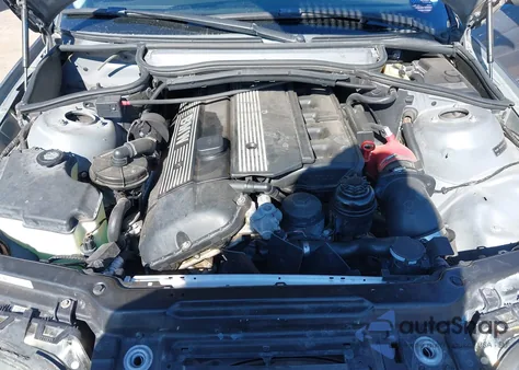 2004 BMW 330I from USA, damaged, VIN WBAEV53454KM37180